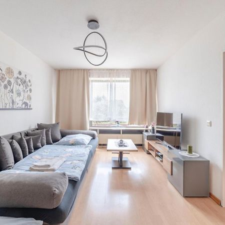 Schoene, Moeblierte Wohnung Mit Balkon Und Tiefgarage 杜塞尔多夫 外观 照片